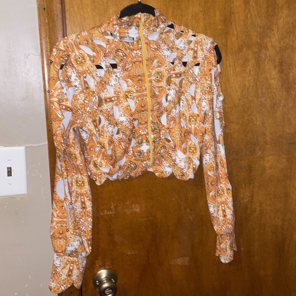 Akira Gold Crop - Picture 6 of 9